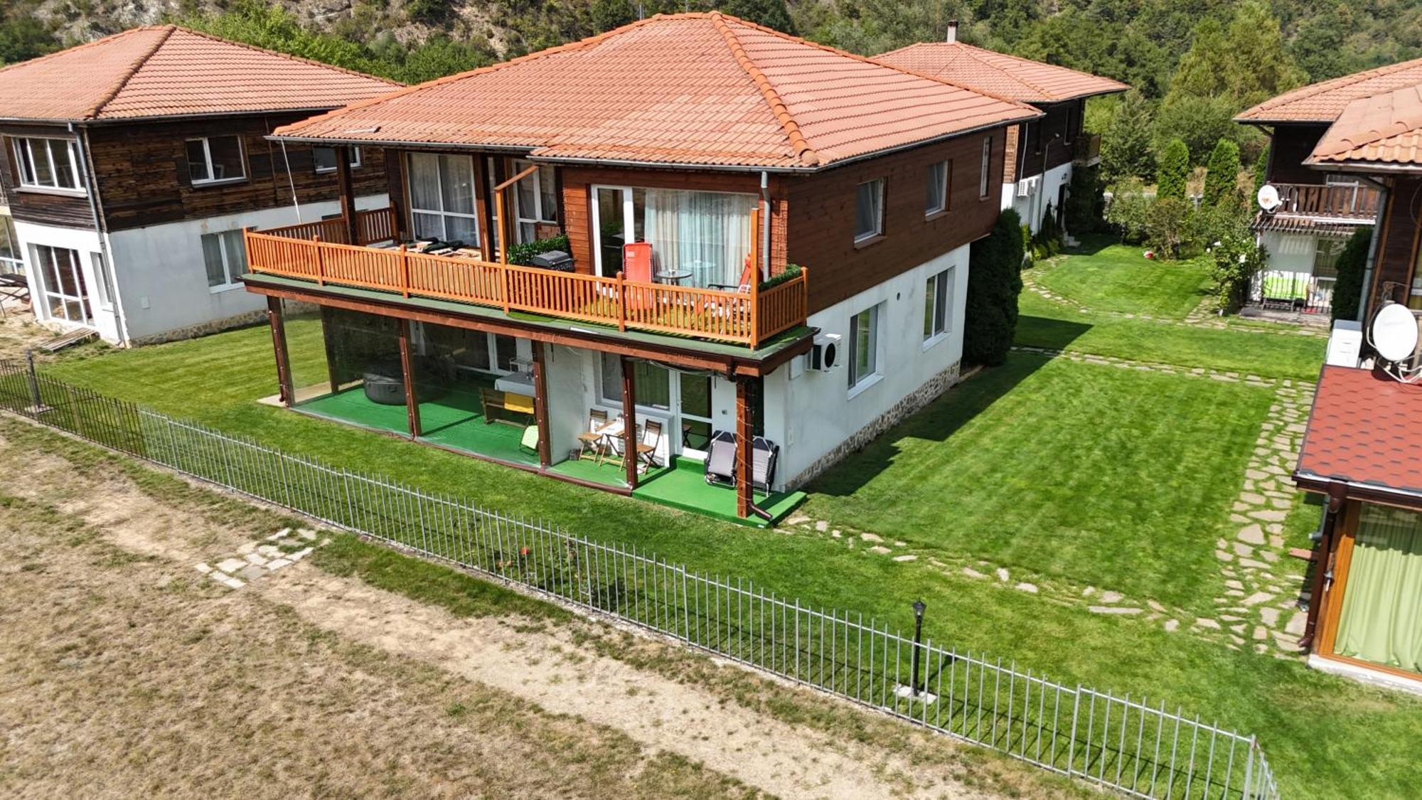 Апартамент Бела / Apartment Bela Raduil Exteriör bild